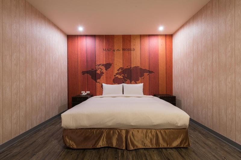 Skyone Hotel - image 5