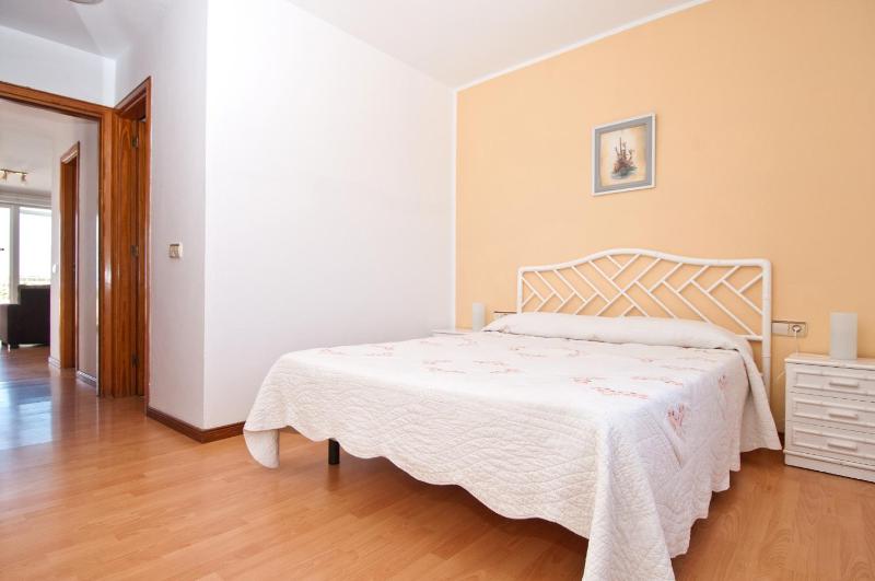 Apartment with Sea View image 3