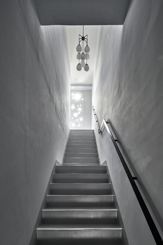 Noir Home - image 37