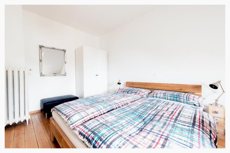 Double Room with Shared Bathroom image 4