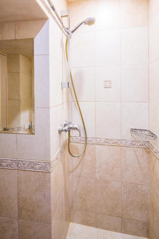 Apartment Krakivska 15 - image 7