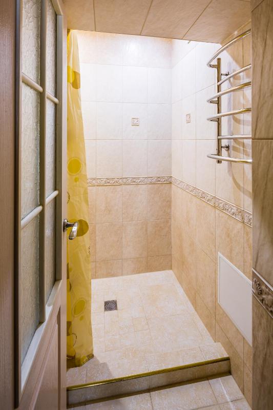 Apartment Krakivska 15 - image 2