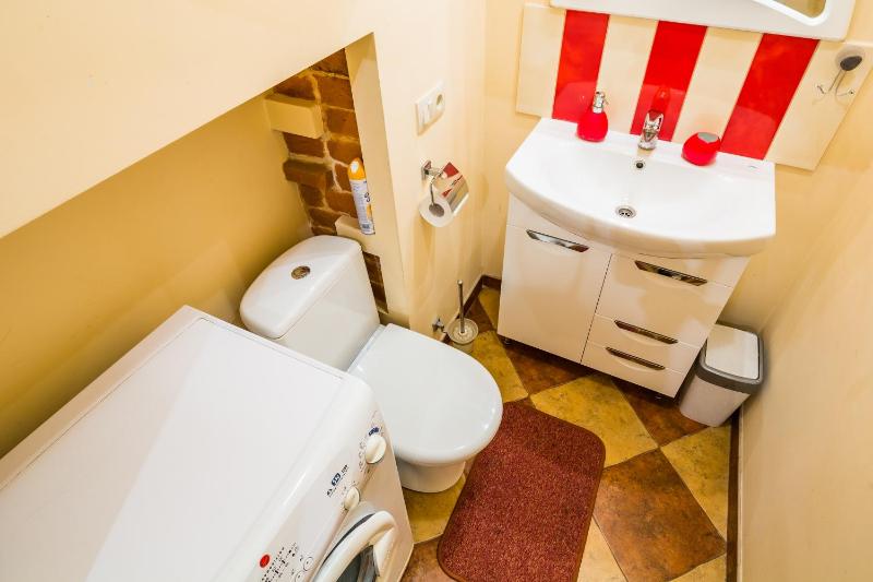 Apartment Krakivska 15 - image 4