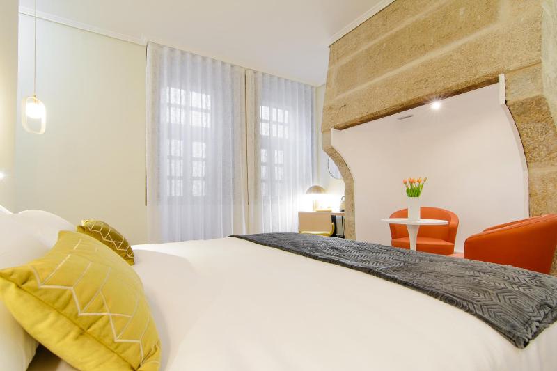 Superior Double Room with Big Bed image 2