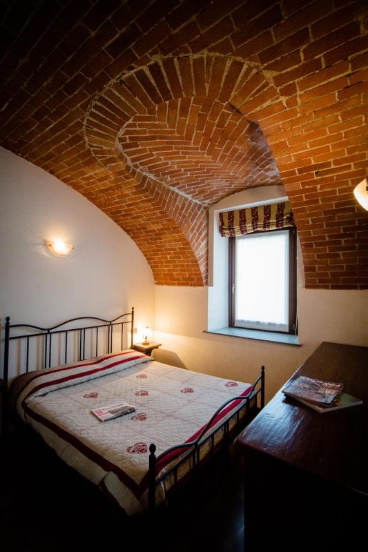 Two-Bedroom Apartment - Separate Building image 3