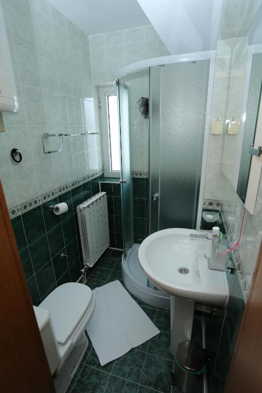 Studio with Terrace image 2