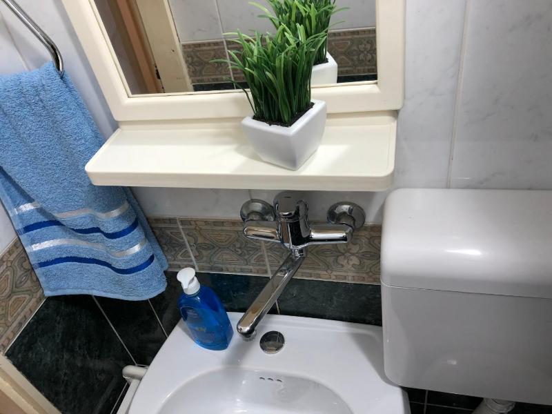 Studio Apartment image 4