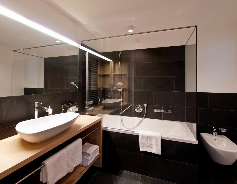 Two-Bedroom Apartment image 3