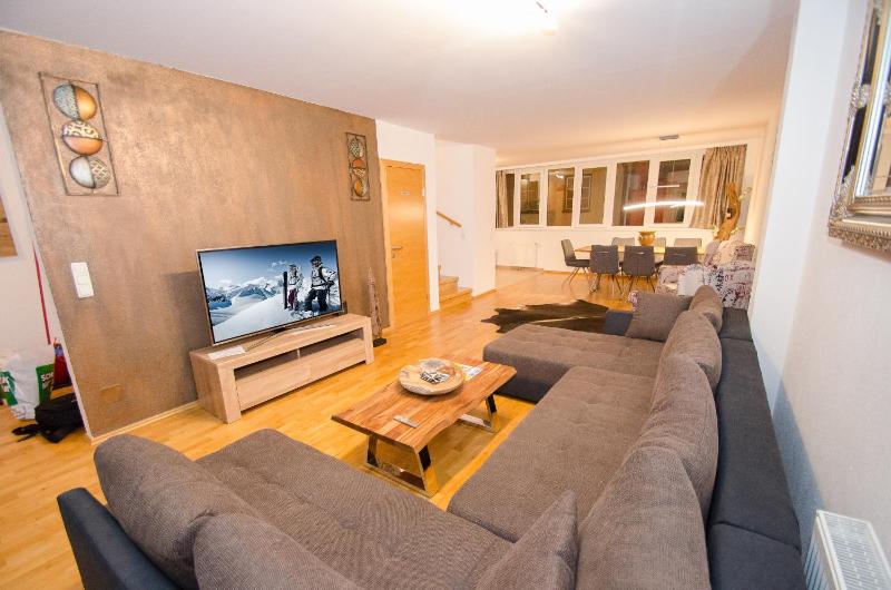 Apartment - Split Level image 1