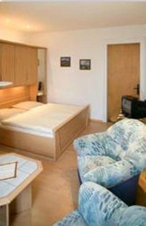 Triple Room with Shower & Toilet image 4