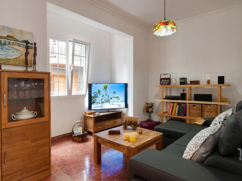 Beautiful Beach Apartment M&B IV by Las Canteras by VillaGranCanaria - image 15