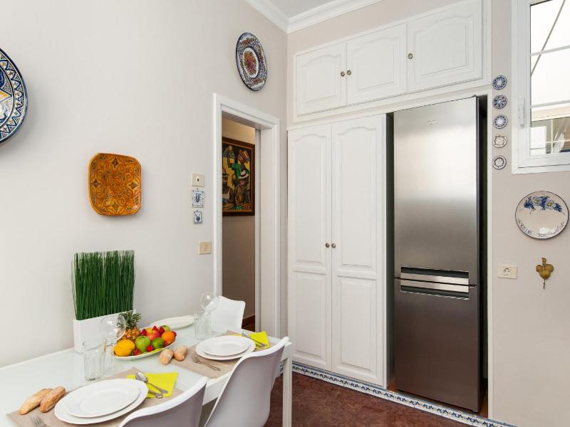 Beautiful Beach Apartment M&B IV by Las Canteras by VillaGranCanaria - image 5