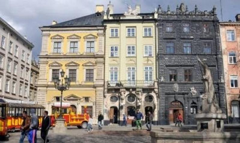 Сучасна квартира на Площі Ринок 3 після ремонту у місті Львові самий центер - image 11