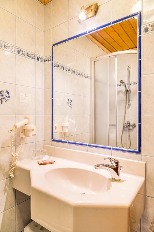 Two-Bedroom Apartment (6 Adults) image 4