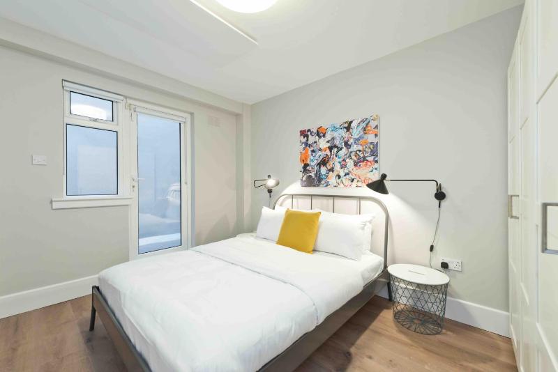 Temple Bar Crown Square Apartments - image 16