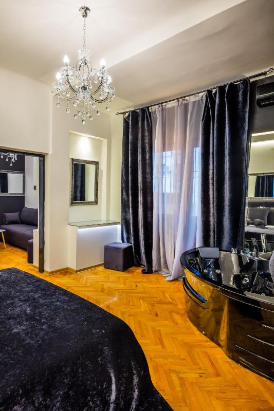 Ben Akiba Luxury Suites - image 9