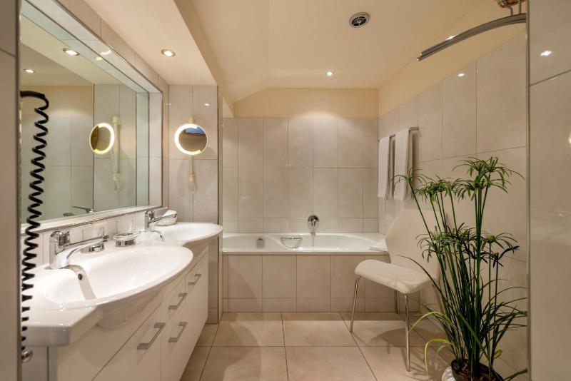 Suite image 4