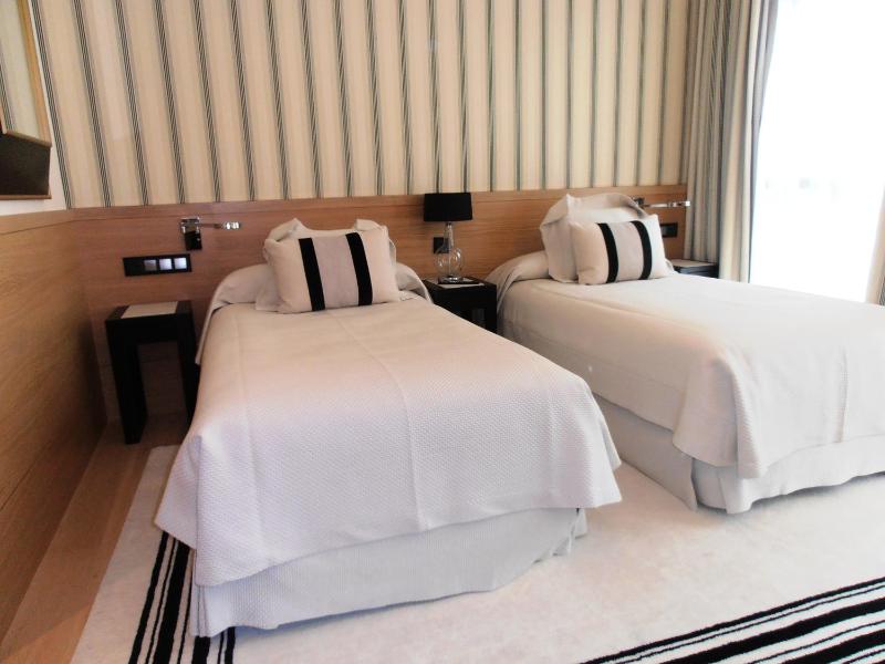 Standard Double or Twin Room and Extra Bed image 4