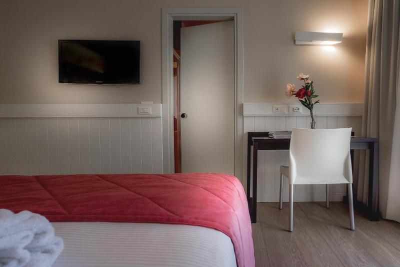 Quadruple Room image 1