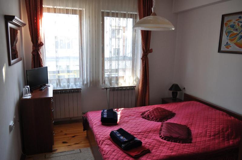 One-Bedroom Apartment with Balcony image 3