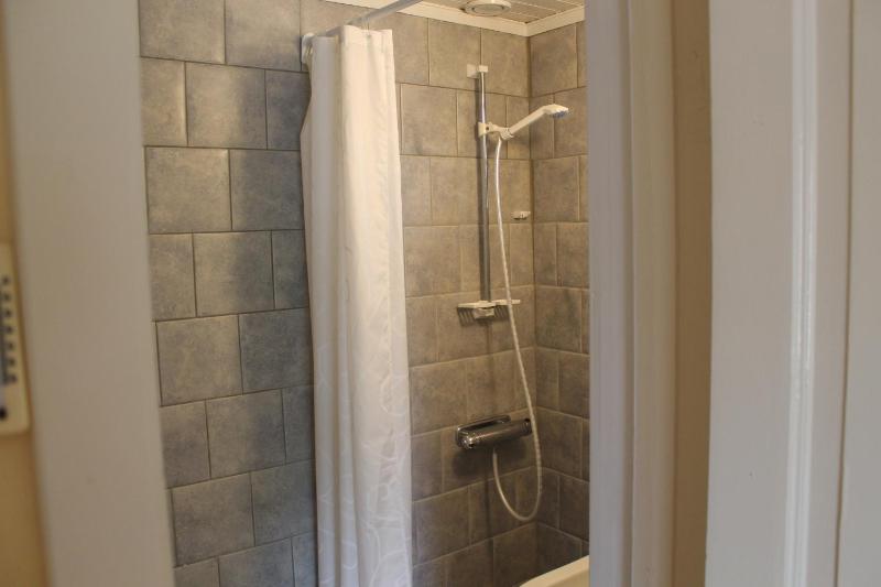 Double Room with Private Bathroom image 4