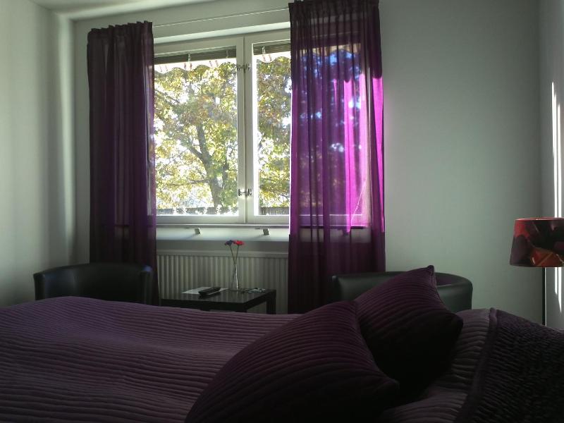 Double or Twin Room image 3