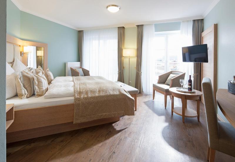 Comfort Double Room with Balcony image 4