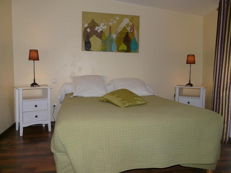 Standard Double Room image 4