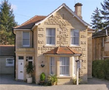 Five-Bedroom House image 2