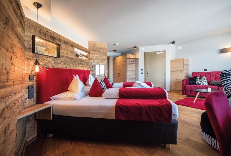 Suite with Sauna image 4