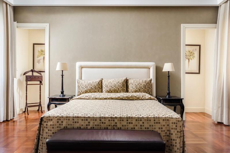 Presidential Suite image 1