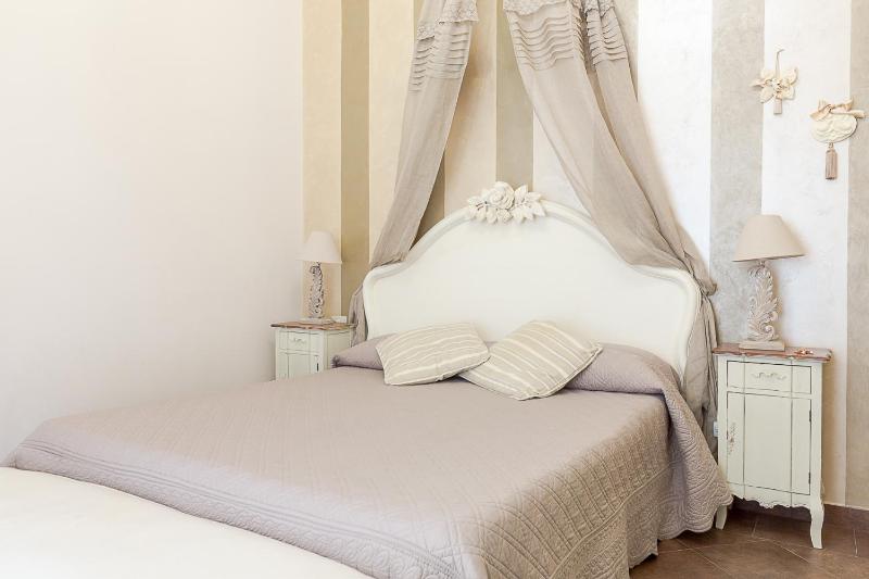 Double Room image 1