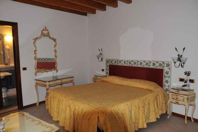 Double or Twin Room image 1