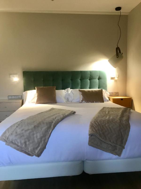 Standard Double Room with Big Bed image 2