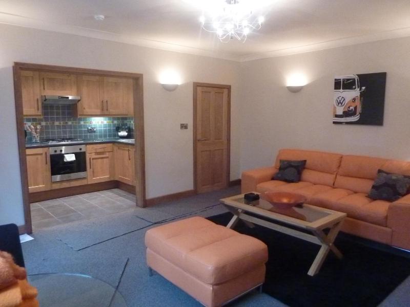 Hewlett Apartments - image 2