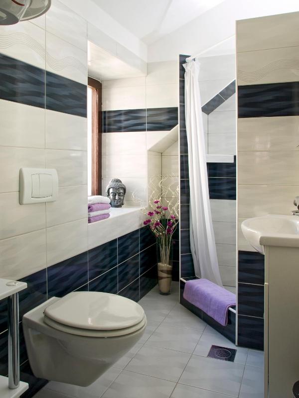 Family & Friends Two-Bedroom Apartment image 4