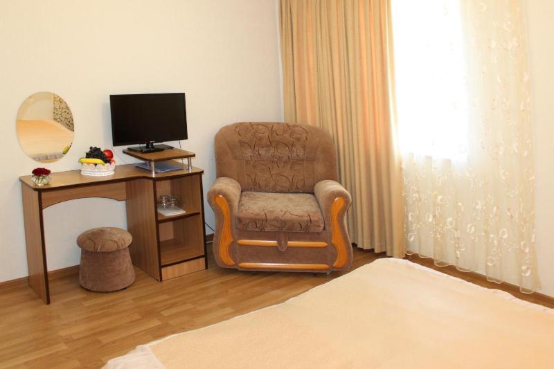 Deluxe Twin Room image 2