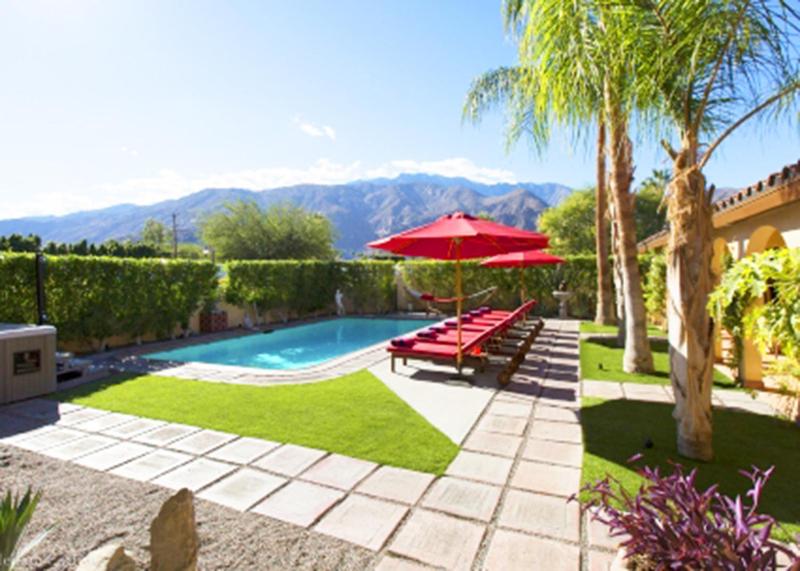 Villa Cristine - Spanish Style Palm Springs Villa - image 1
