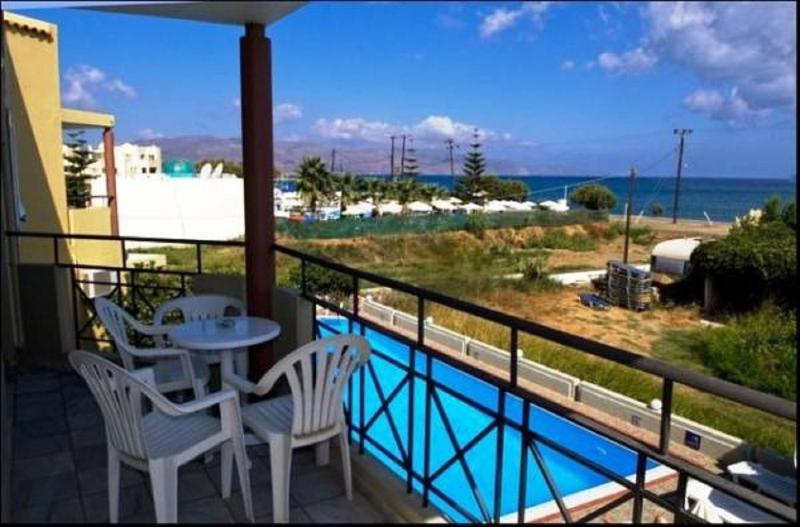 Studio with Sea View image 4