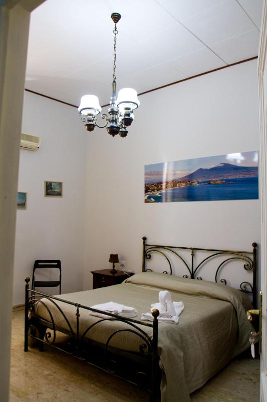 Deluxe Double Room image 4