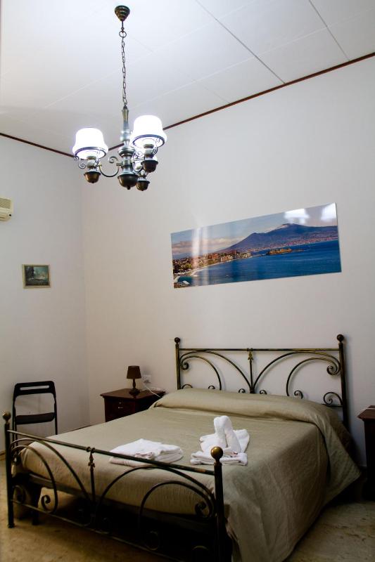 Deluxe Double Room image 3