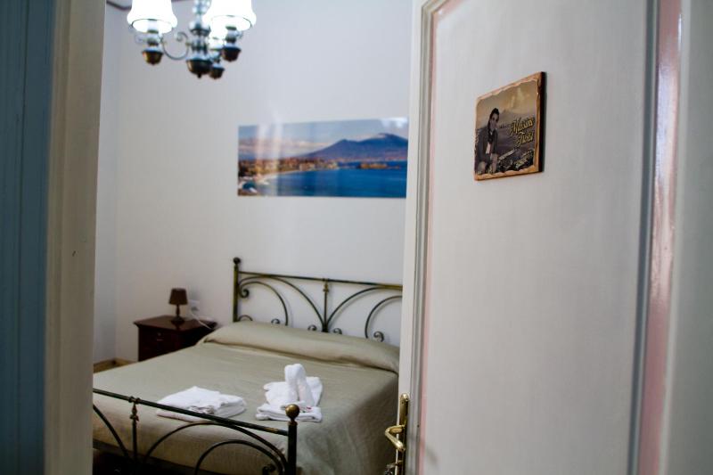 Deluxe Double Room image 2