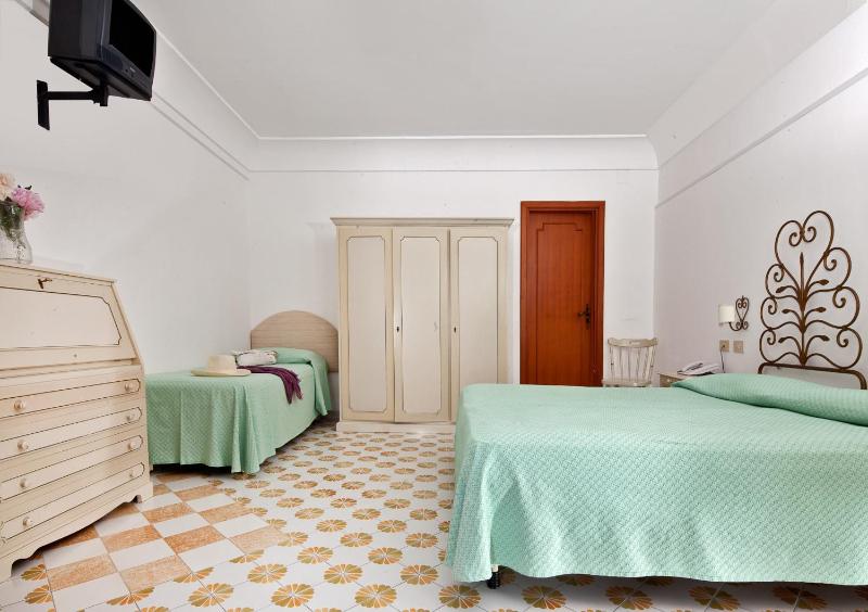 Hotel Vittoria - image 12