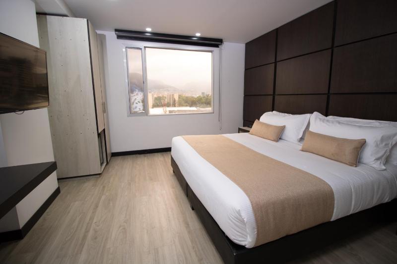 Hotel American Visa Tower - image 8