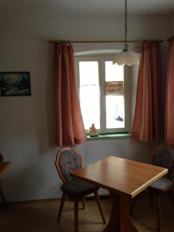 One-Bedroom Apartment image 2