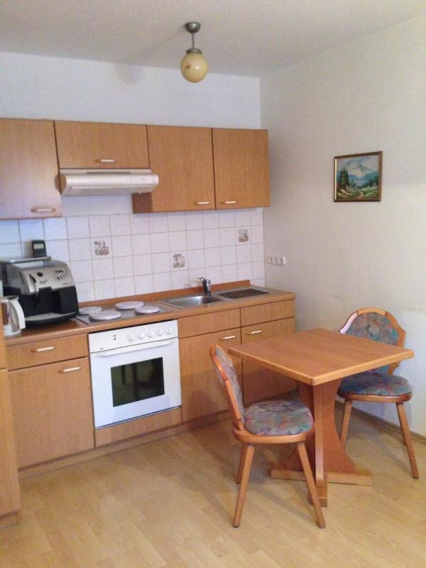 One-Bedroom Apartment image 4