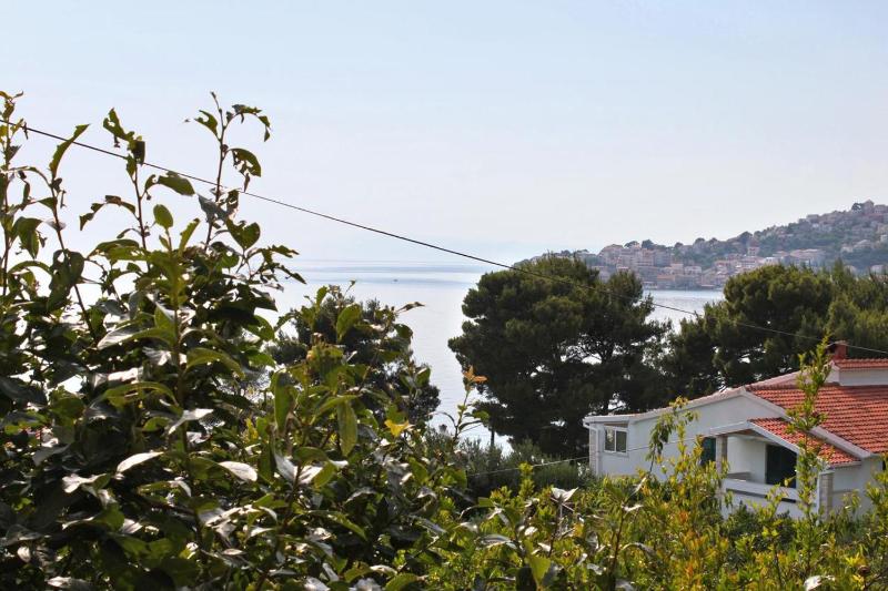 Double Room with Balcony and Sea View image 3
