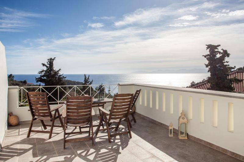 Stafylos Suites & Boutique hotel - image 33