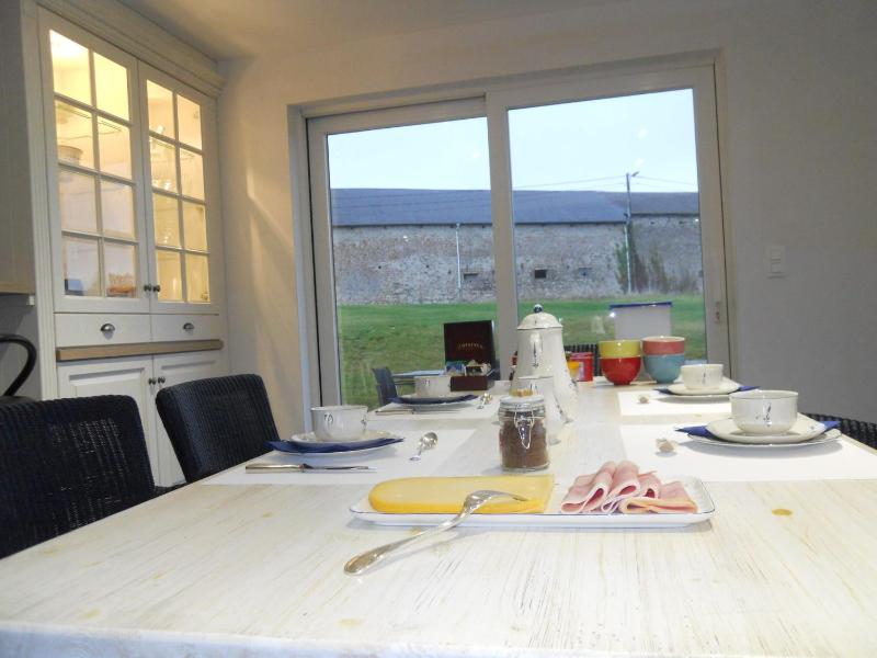 Double or Twin Room image 3