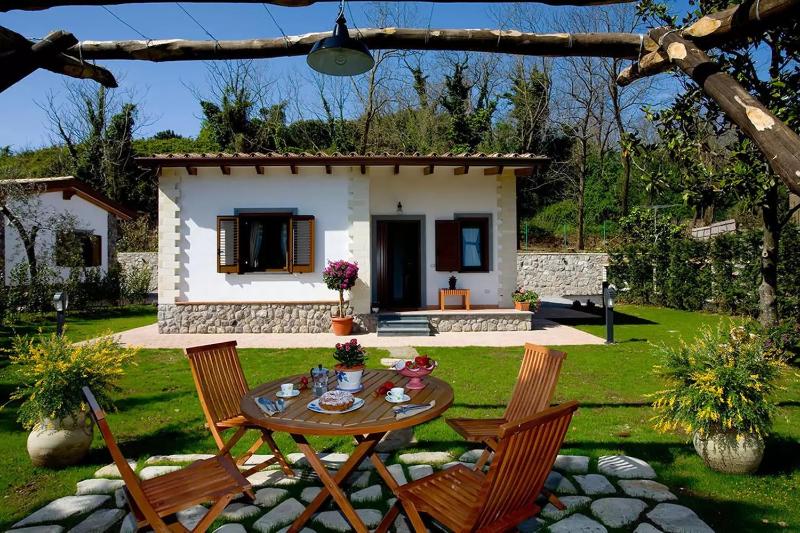 Two-Bedroom Apartment image 4